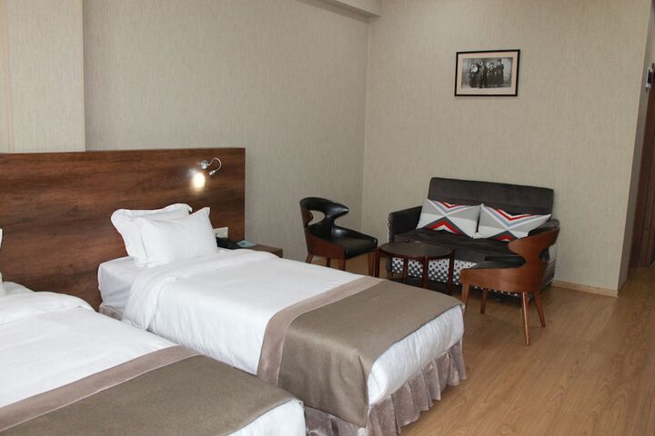 Room 9 of 45