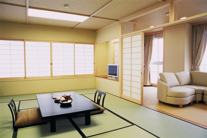 Room 11 of 49