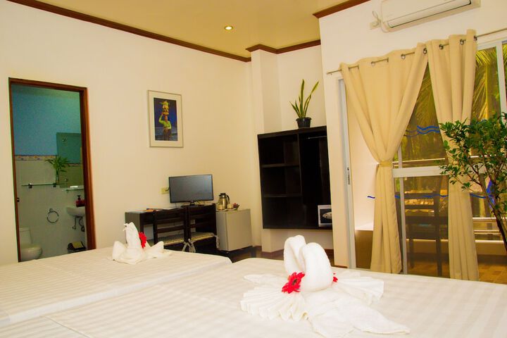 Room 7 of 114