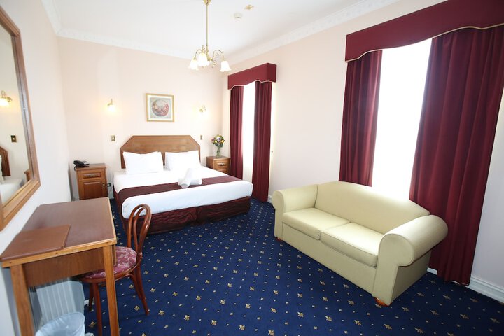 Room 15 of 42
