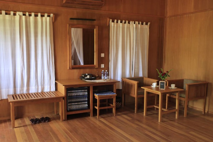 Room 8 of 39