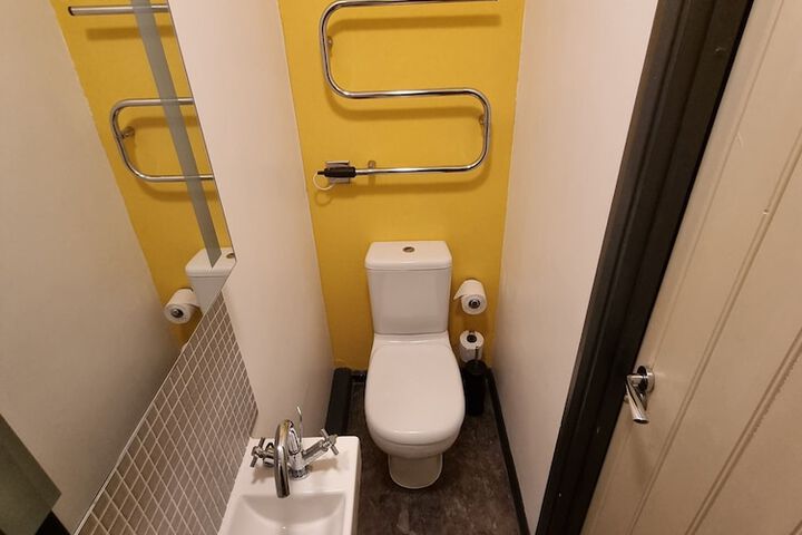 Room 33 of 44