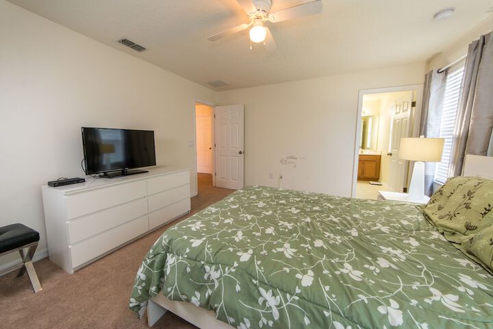 Room 10 of 221