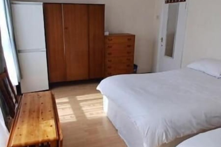 Room 13 of 64