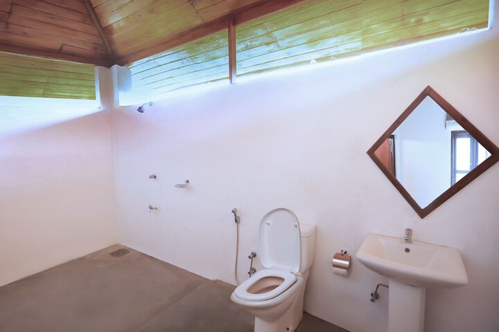 Room 10 of 23