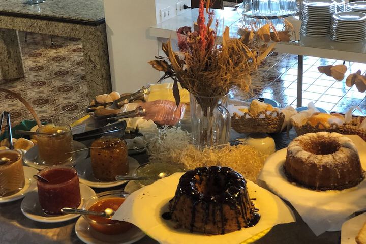 Breakfast/Coffee Service 25 of 36