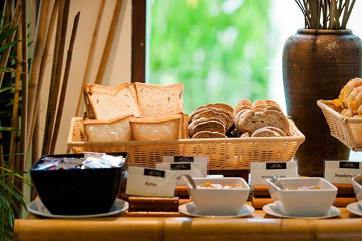Breakfast/Coffee Service 156 of 174