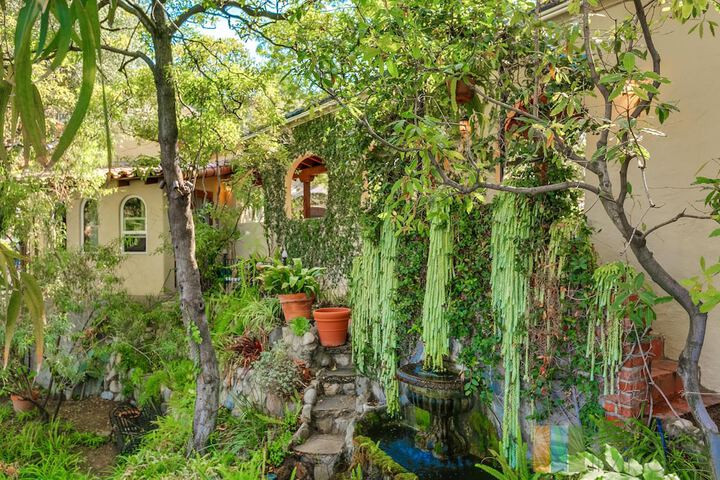 Property Grounds 22 of 23