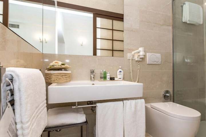 Clean Restrooms