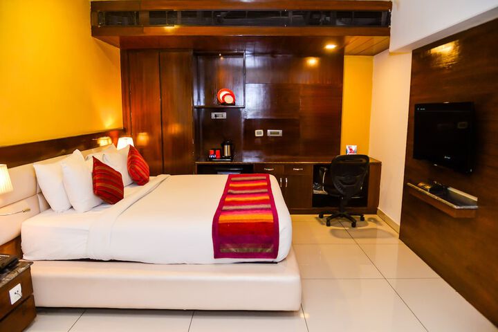 Room 17 of 39