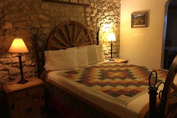 Room 13 of 107