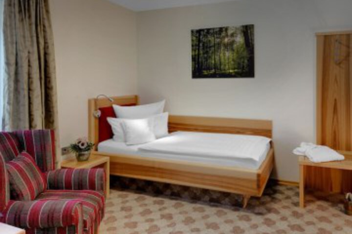 Room 3 of 56