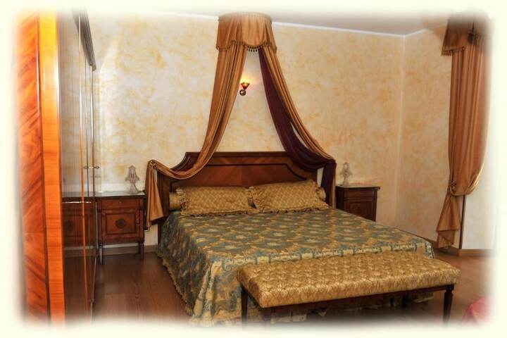 Room 15 of 65