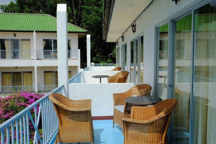 Room 9 of 23