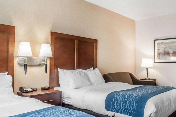 2 Double Beds (2 of 11)