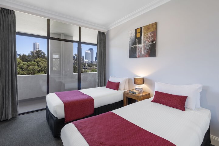 Room 3 of 78