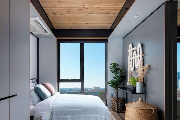 Room 27 of 30