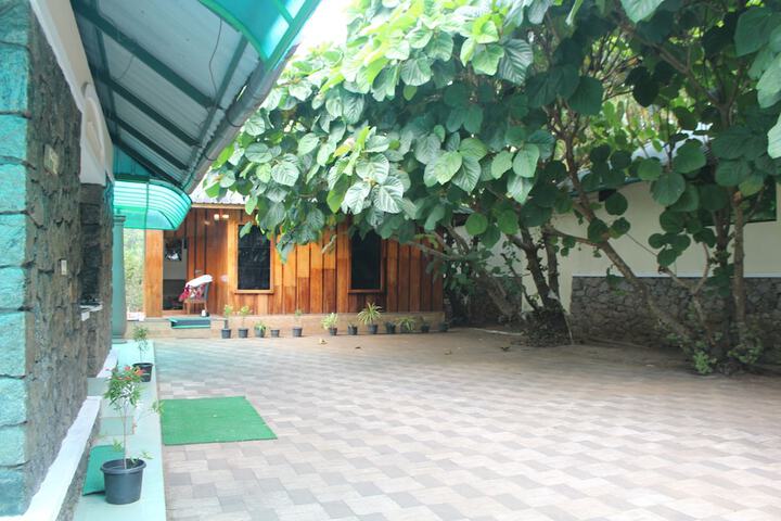 Room 7 of 96