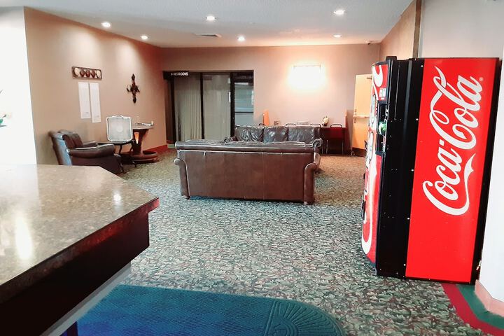 Hotel Interior 8 of 28