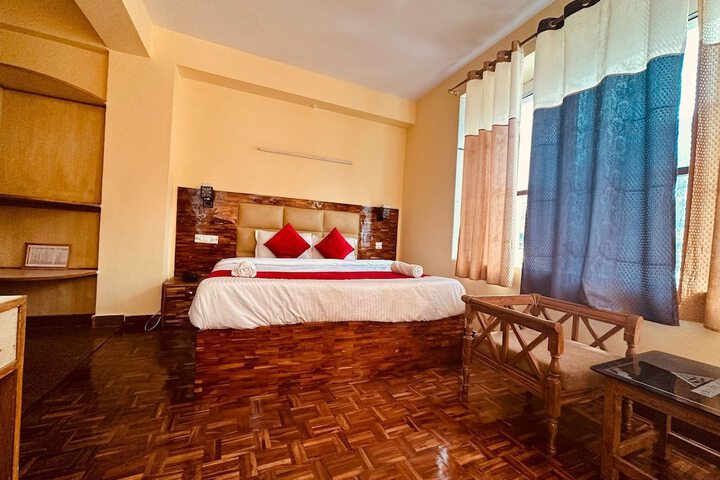 Room 5 of 27