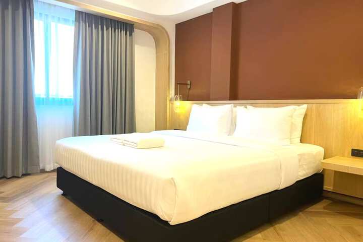 Room 13 of 31