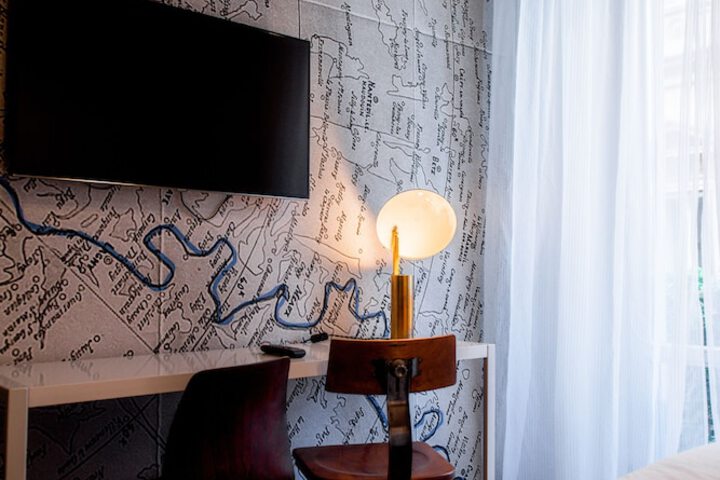 Room 103 of 188