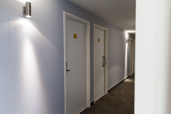 Ballroom/Hall 32 of 49
