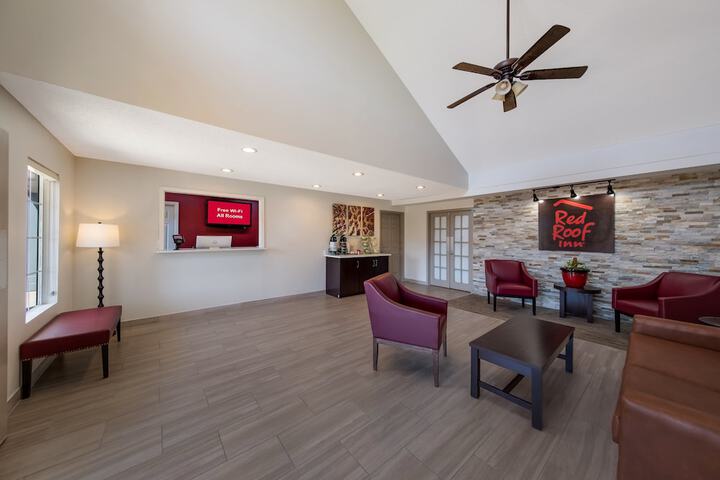 Hotel Interior 4 of 31