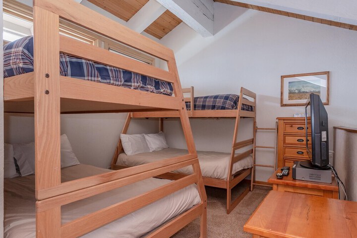 Room 7 of 29
