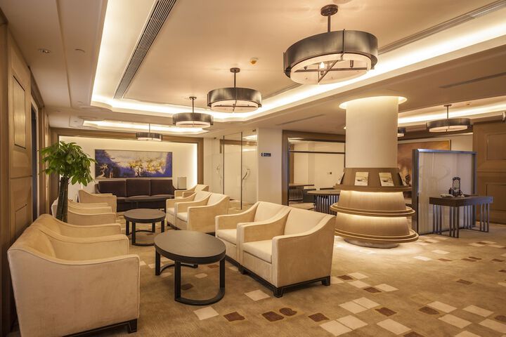 Business Center 55 of 62