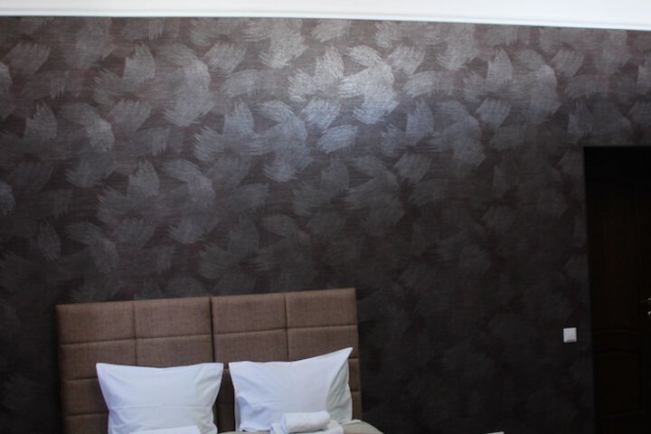 Room 6 of 65