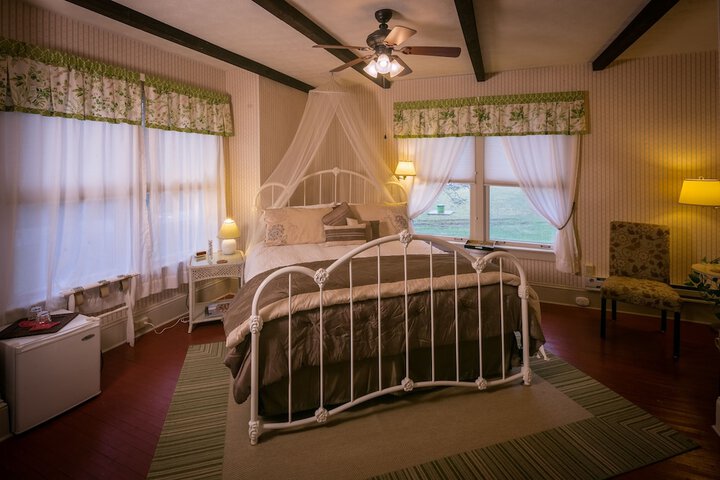 Room 14 of 95
