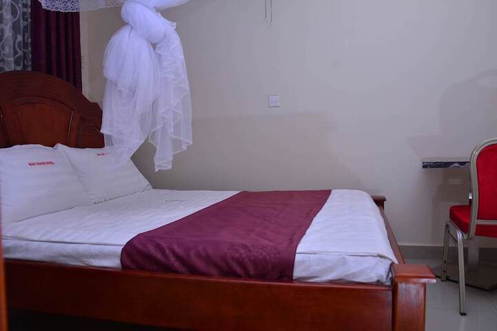 Room 6 of 26