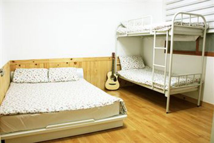 Room 60 of 93