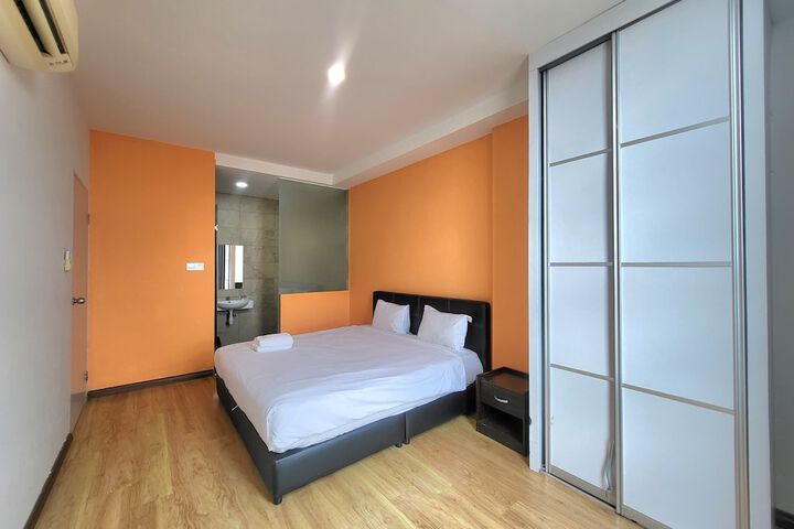 Room 6 of 55