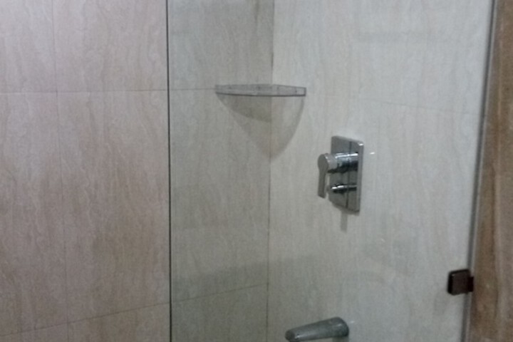 Room 29 of 37