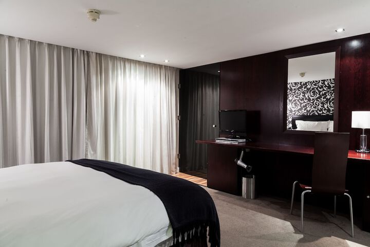 Room 5 of 56