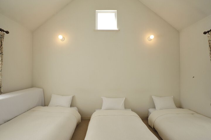 Room 6 of 31
