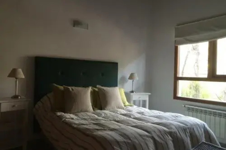 Room 5 of 11