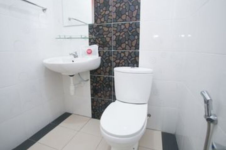 Room 2 of 24