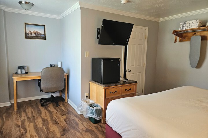 Room 20 of 85