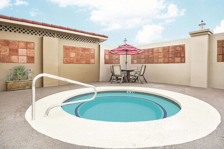 Pool 29 of 46