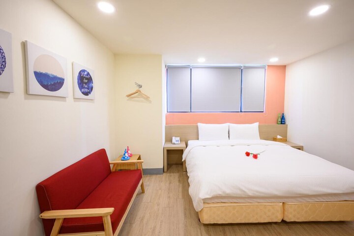 Room 12 of 31