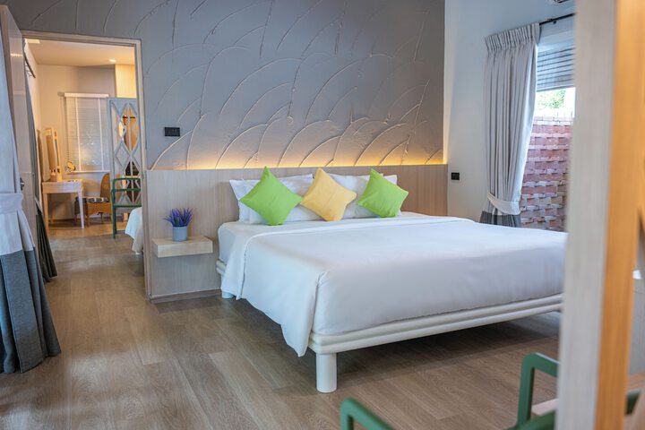 Room 20 of 155