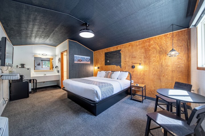 Room 17 of 66