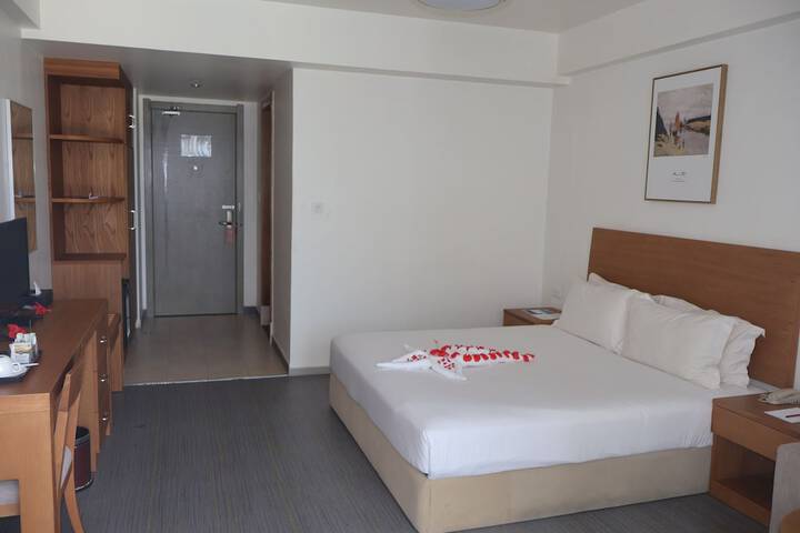 Room 7 of 91