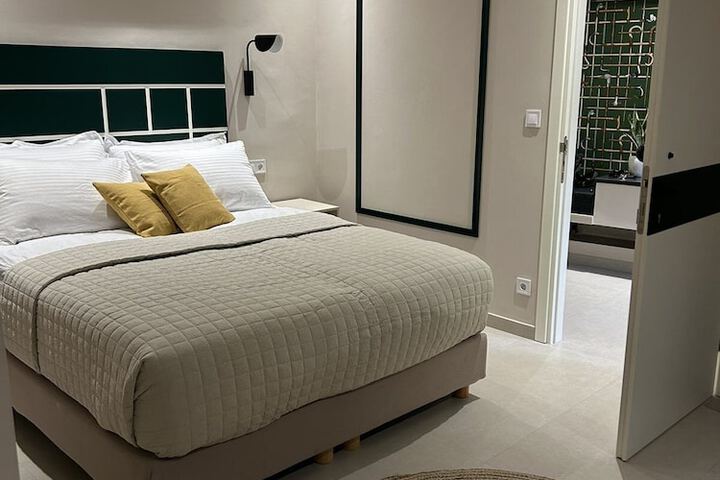 Room 40 of 67