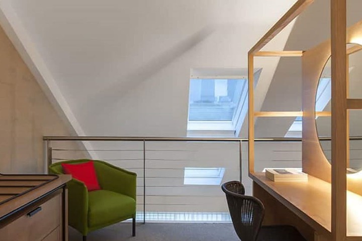 Room 30 of 125