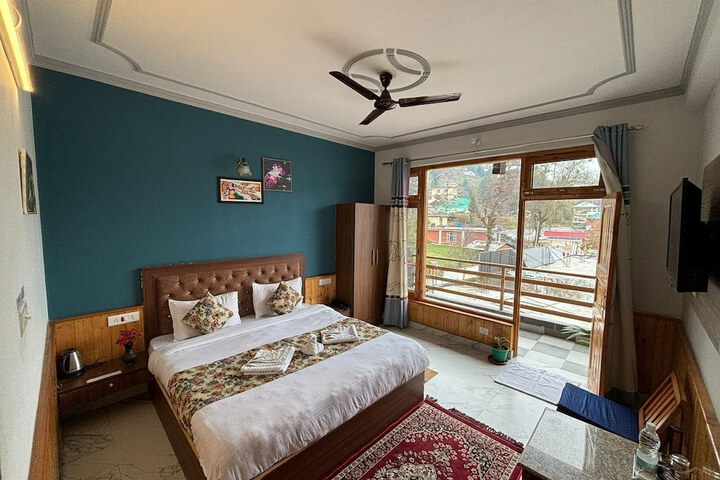 Room 7 of 27