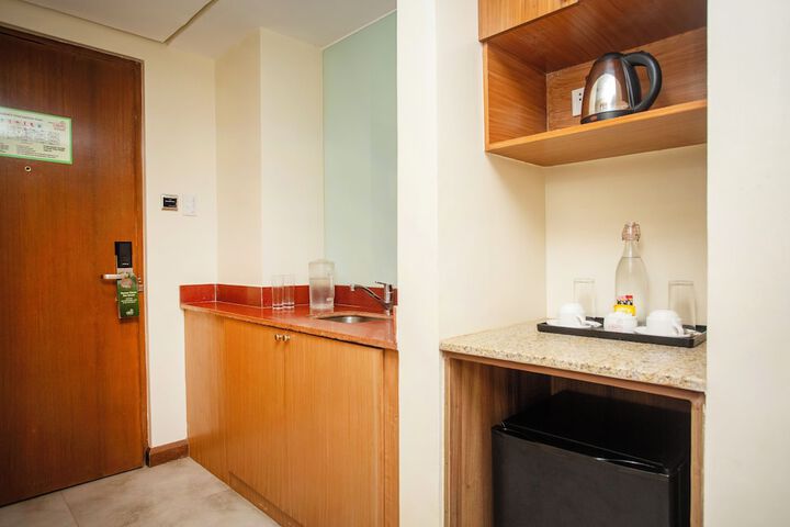 Room 90 of 178